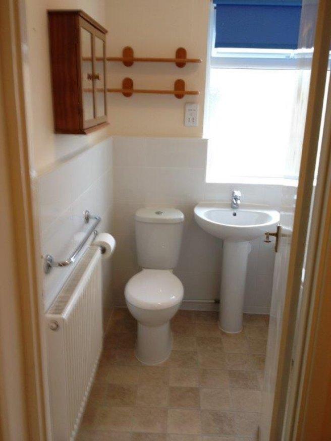 Weydon-hill-close-gu9-8pa-982820