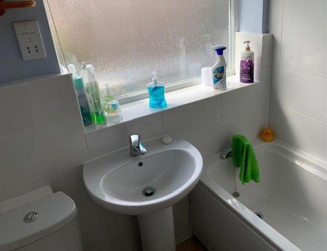 Weydon-hill-close-gu9-8pa-982822