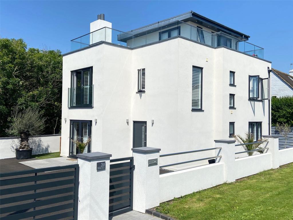 Whitby Road, Milford on Sea... 4 bed detached house £1,150,000