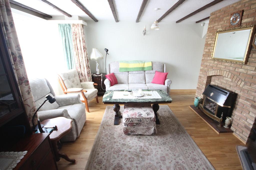 Moorlands, Wellingborough... 4 bed detached house £375,000