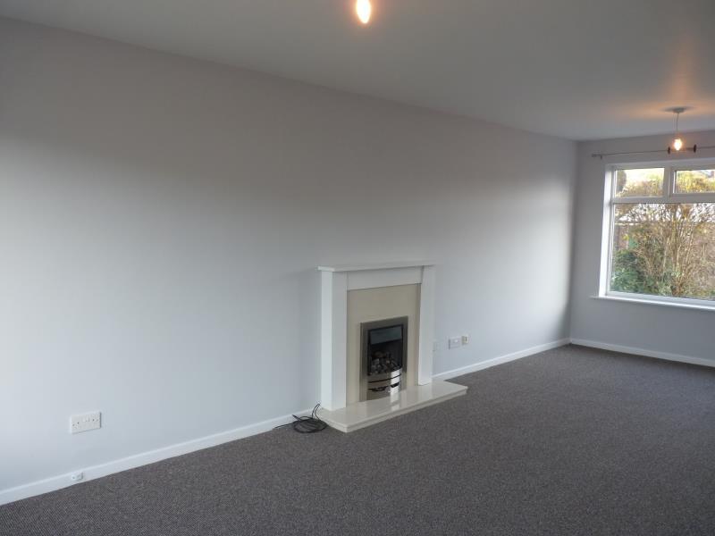 COLTMAN AVENUE, BEVERLEY, HU17 9QF 3 bed semidetached house £725 pcm (£167 pw)