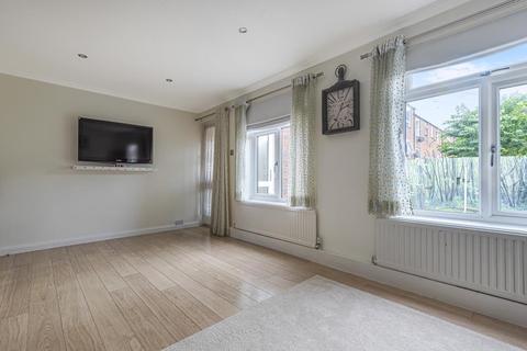 2 Dales Road, Borehamwood, WD6 2SG