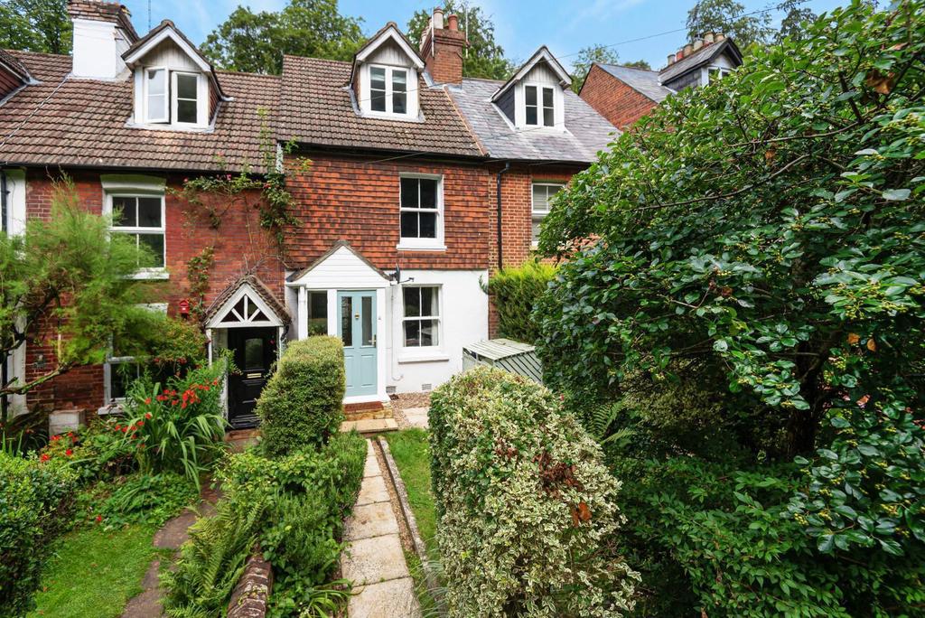 Shackstead Lane, Godalming, GU7 3 bed terraced house £500,000