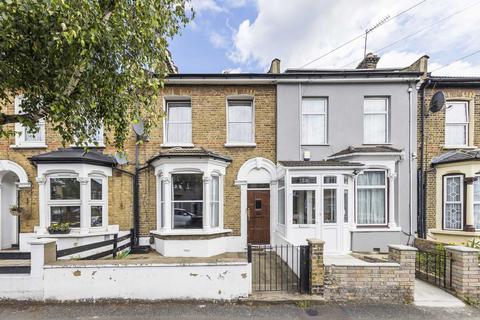 121 Dawlish Road, London, E10 6QW