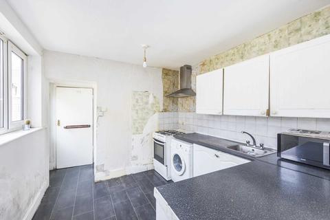 121 Dawlish Road, London, E10 6QW