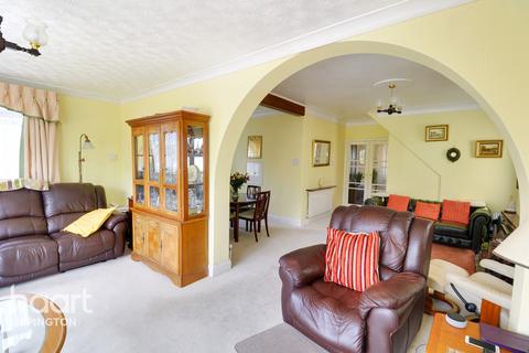 148 Poverest Road, Petts Wood, Orpington, BR5 1GU