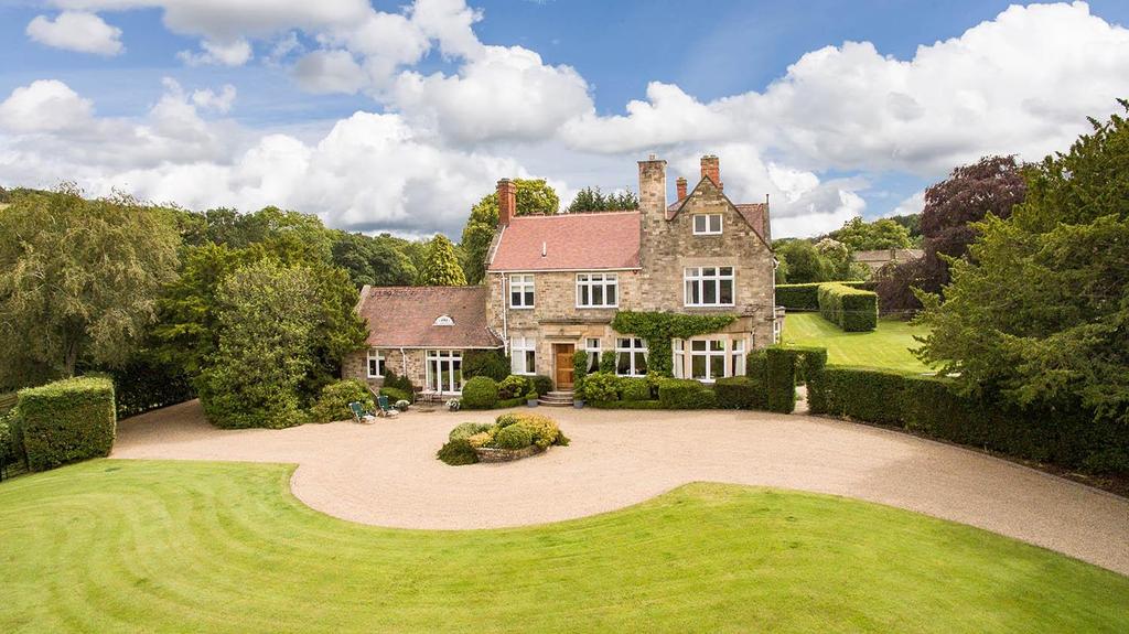 Stocksfield, Northumberland, NE43 5 bed detached house for sale £