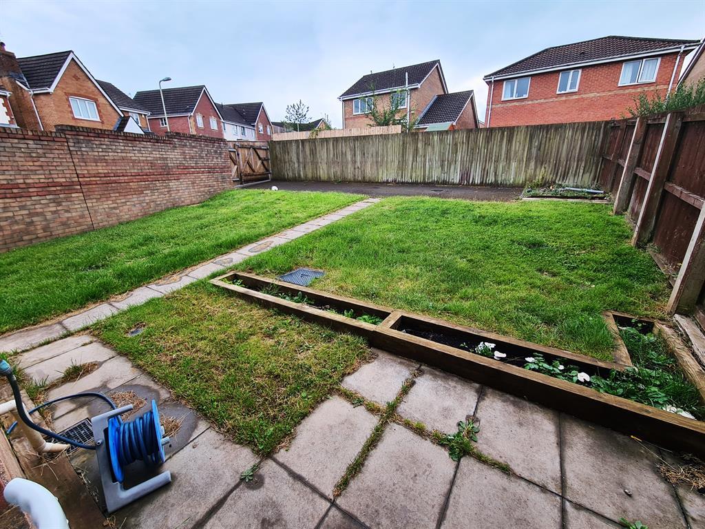 Terry's Way, Llanharan, Pontyclun... 2 bed end of terrace house £750