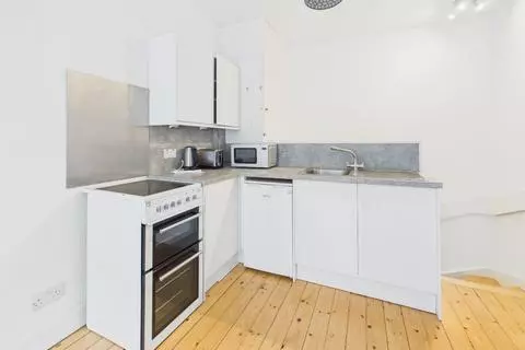 1 bedroom flat to rent - Mynd 4