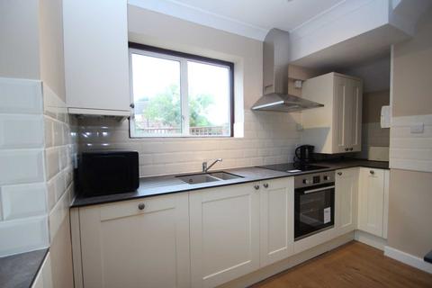 2 bedroom house to rent, Scott Road, Oxford