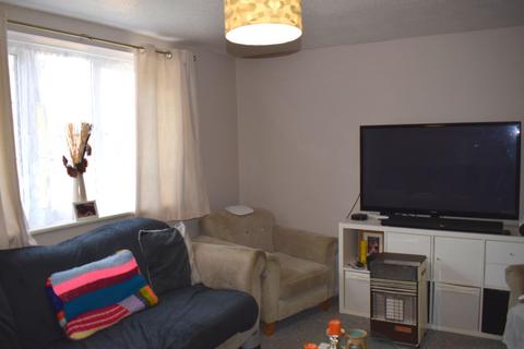 2 bedroom flat to rent, Countess Road, St. James, Northampton, NN5