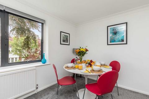 2 bedroom flat to rent - ‘Preston Park Apartment, Cumberland Road, Brighton`.