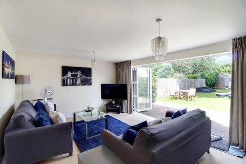 67 Manor Road, Ashford, TW15 2SL