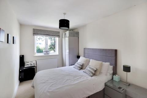 67 Manor Road, Ashford, TW15 2SL