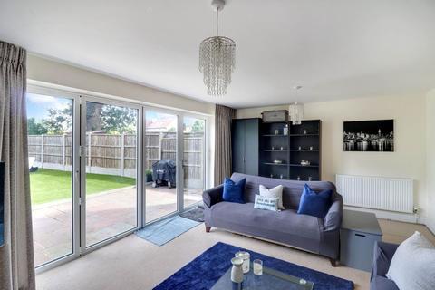 67 Manor Road, Ashford, TW15 2SL