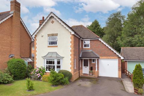 25 Chestnut Close, Kings Hill, West Malling, ME19 4FP