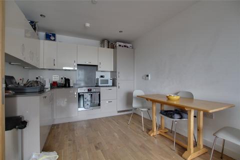 2 bedroom apartment to rent, Hewitt, Reading RG1