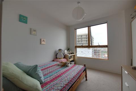 2 bedroom apartment to rent, Hewitt, Reading RG1