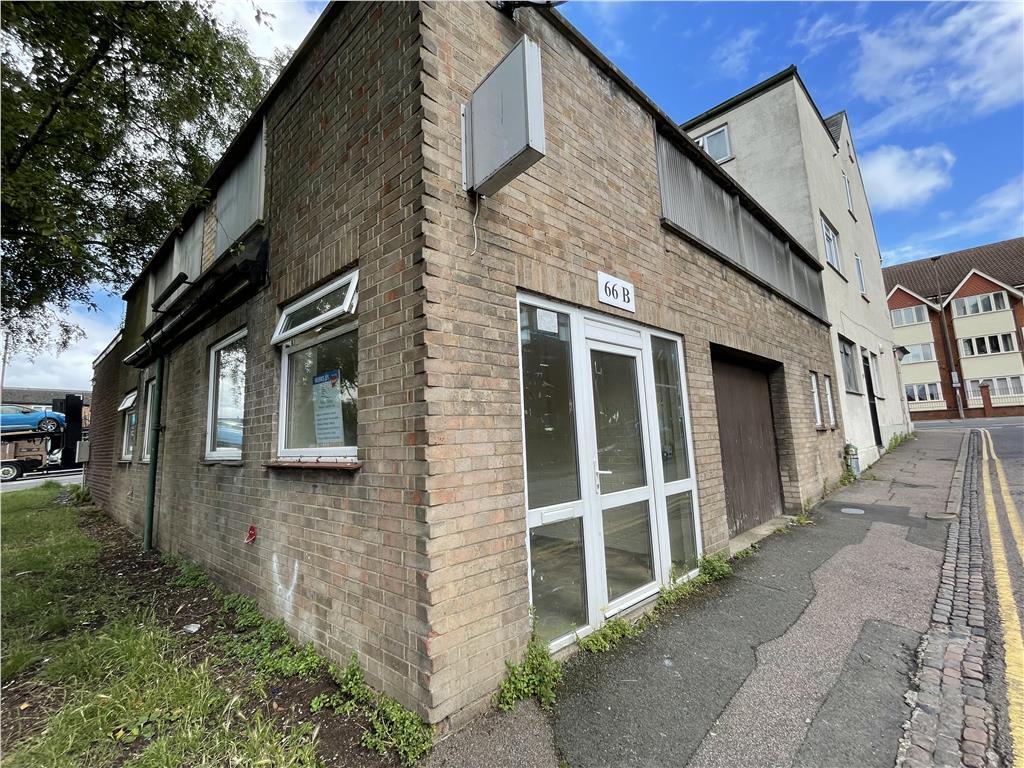 66B Bromham Road, Bedford, Bedfordshire, MK40 2QH Shop £600 pcm (£138 pw)