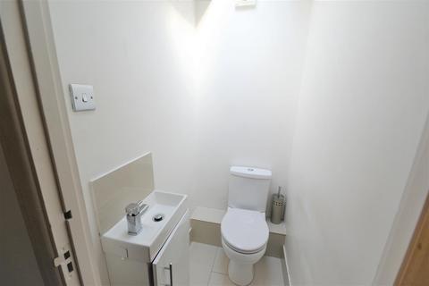 11 Eden Road, Beckenham, BR3 4AS