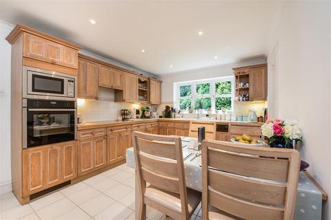 7 Onslow Drive, Ascot, SL5 7UL