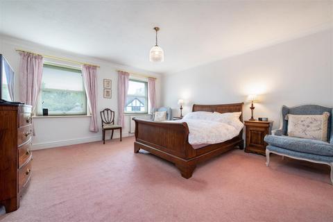 7 Onslow Drive, Ascot, SL5 7UL