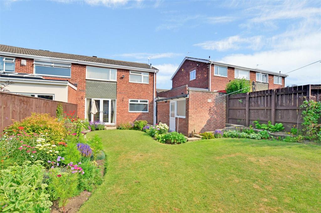 Sevenoaks Drive, Hastings Hill, Sunderland 3 bed semidetached house