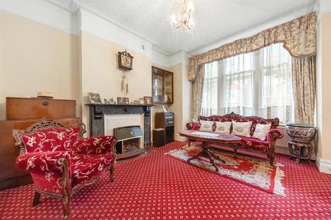 30 Fawnbrake Avenue, London, SE24 0BY