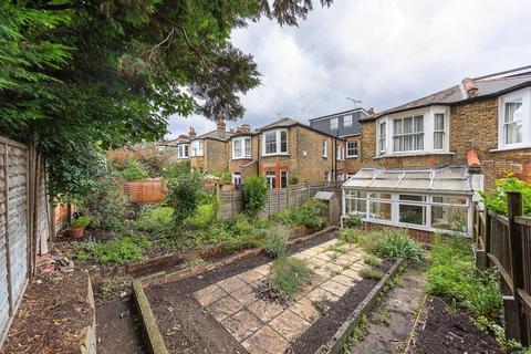 30 Fawnbrake Avenue, London, SE24 0BY