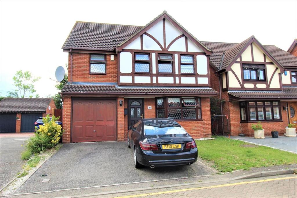 Gilbert Road, Chafford Hundred, Grays 4 bed detached house £575,000