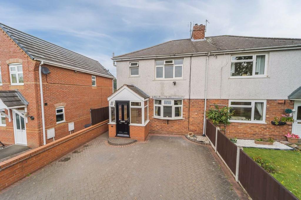 21, Hazel Grove, Wombourne, Wolverhampton, South Staffordshire, WV5 3