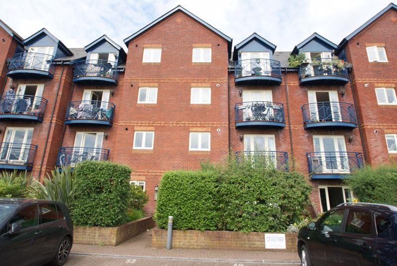 Haven Road, Exeter 2 bed flat £1,000 pcm (£231 pw)