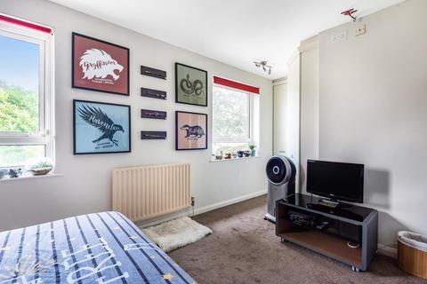34 Wheatsheaf Close, Horsham, RH12 5TH