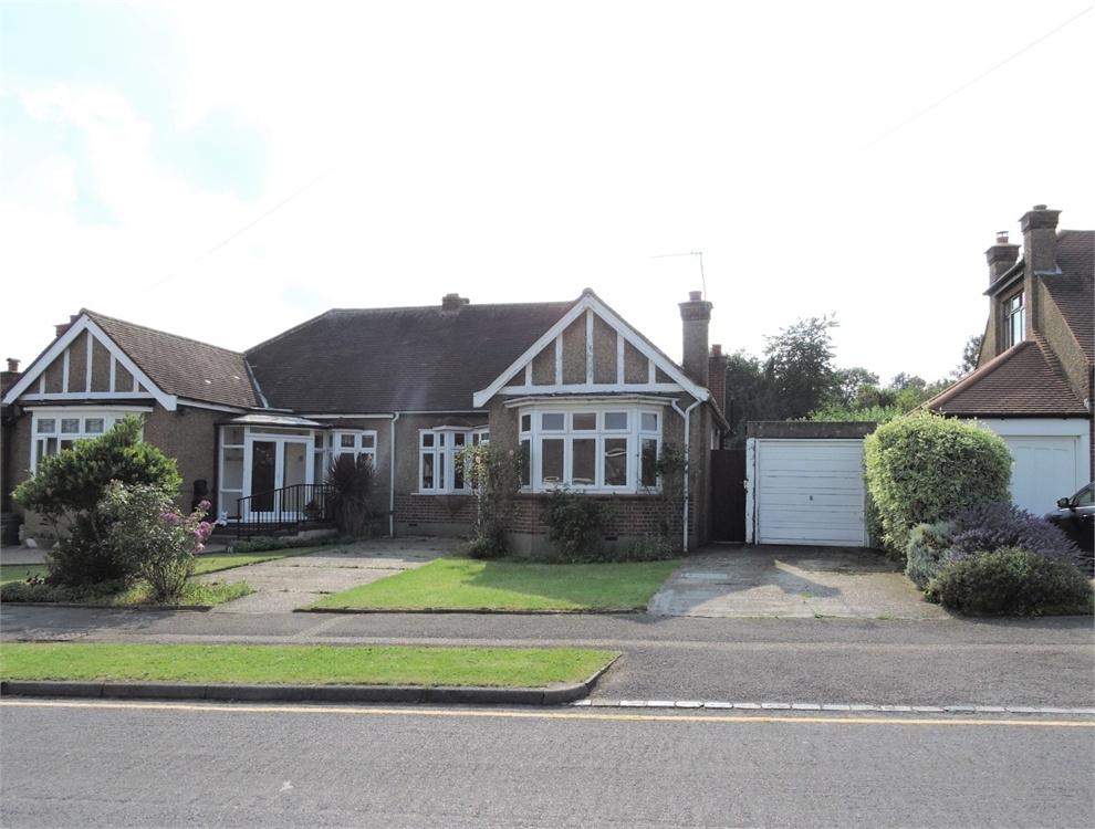 The Meadway, Cuffley, Potters Bar, Hertfordshire 3 bed semidetached