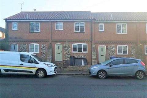 3 bedroom terraced house to rent, Hollow Road, Bury St Edmunds
