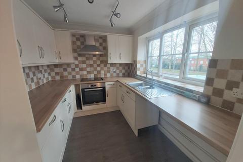3 bedroom terraced house to rent, Hollow Road, Bury St Edmunds