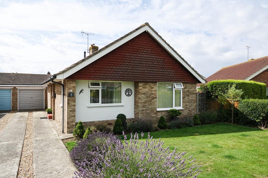 west-meads-bognor-regis-2-bed-detached-bungalow-390-000