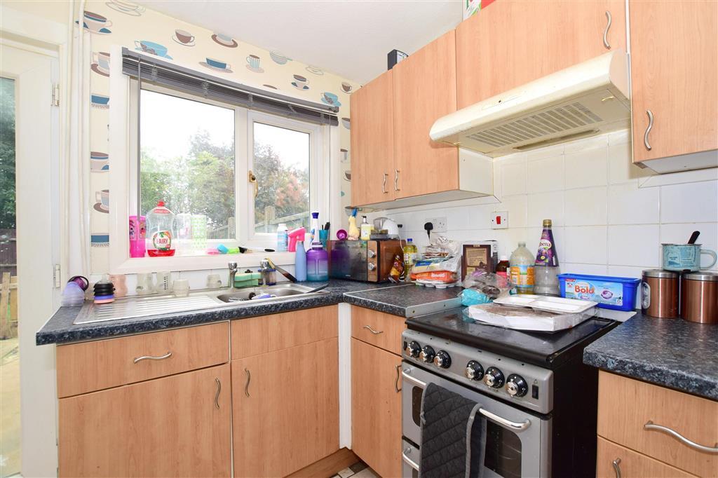 Heathfield Close, Walderslade, Chatham, Kent 3 bed terraced house £