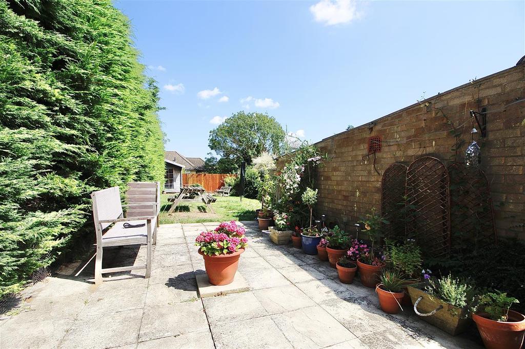 Bridgwater Road, Ipswich 3 bed end of terrace house £220,000
