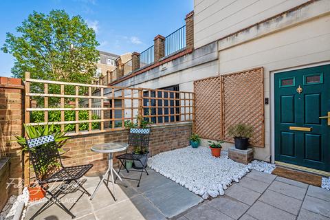 66 Brook Square, London, SE18 4NB