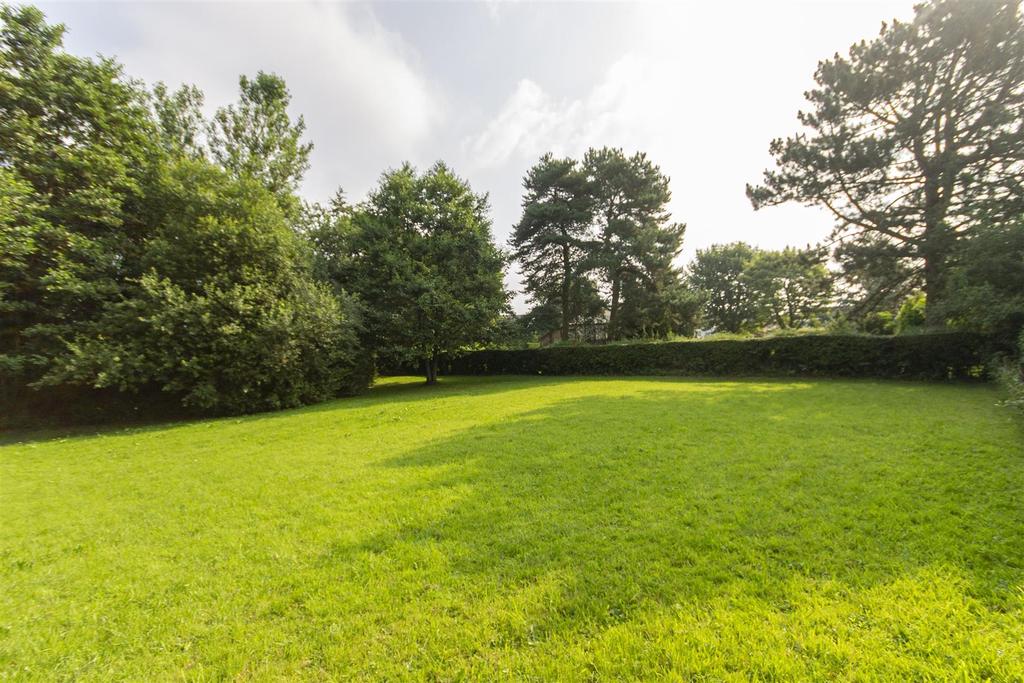 Building Plot off Birkin Lane, Wingerworth, Chesterfield Plot £300,000