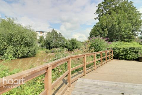 4 Cornhill Place, Maidstone, ME15 6GX