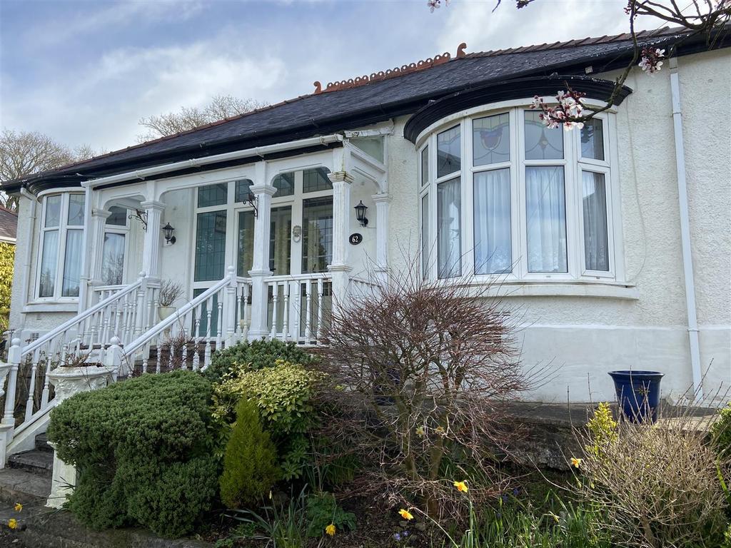 Swiss Valley, Llanelli 3 bed detached bungalow £180,000