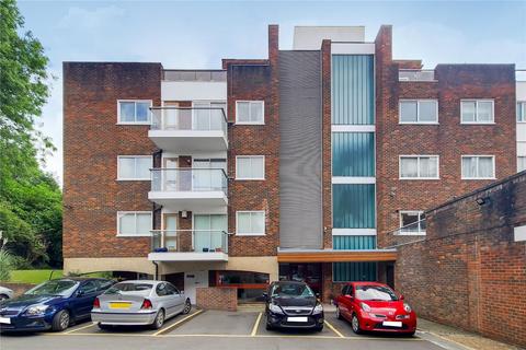 25 Oak Lodge Close, Stanmore, HA7 4QB