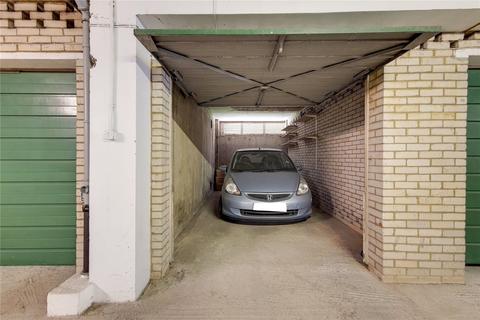 25 Oak Lodge Close, Stanmore, HA7 4QB