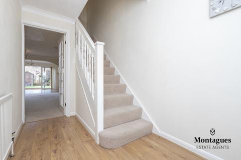97 Thornhill, North Weald, Epping, CM16 6DP