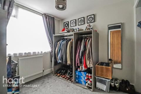 15 Keble Close, Nythe, Swindon, SN3 3NN