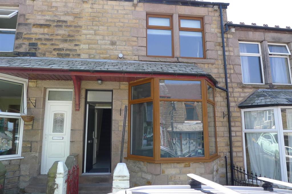 Balmoral Road, Lancaster 3 bed private hall £1,235 pcm (£285 pw)