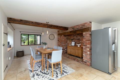 18 Grantchester Road, Trumpington, Cambridge, CB2 9LH
