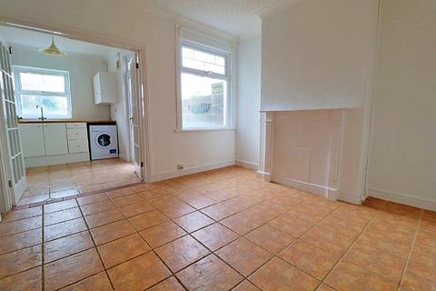 2 bedroom terraced house to rent, West Road, Llandaff North, Cardiff, CF14